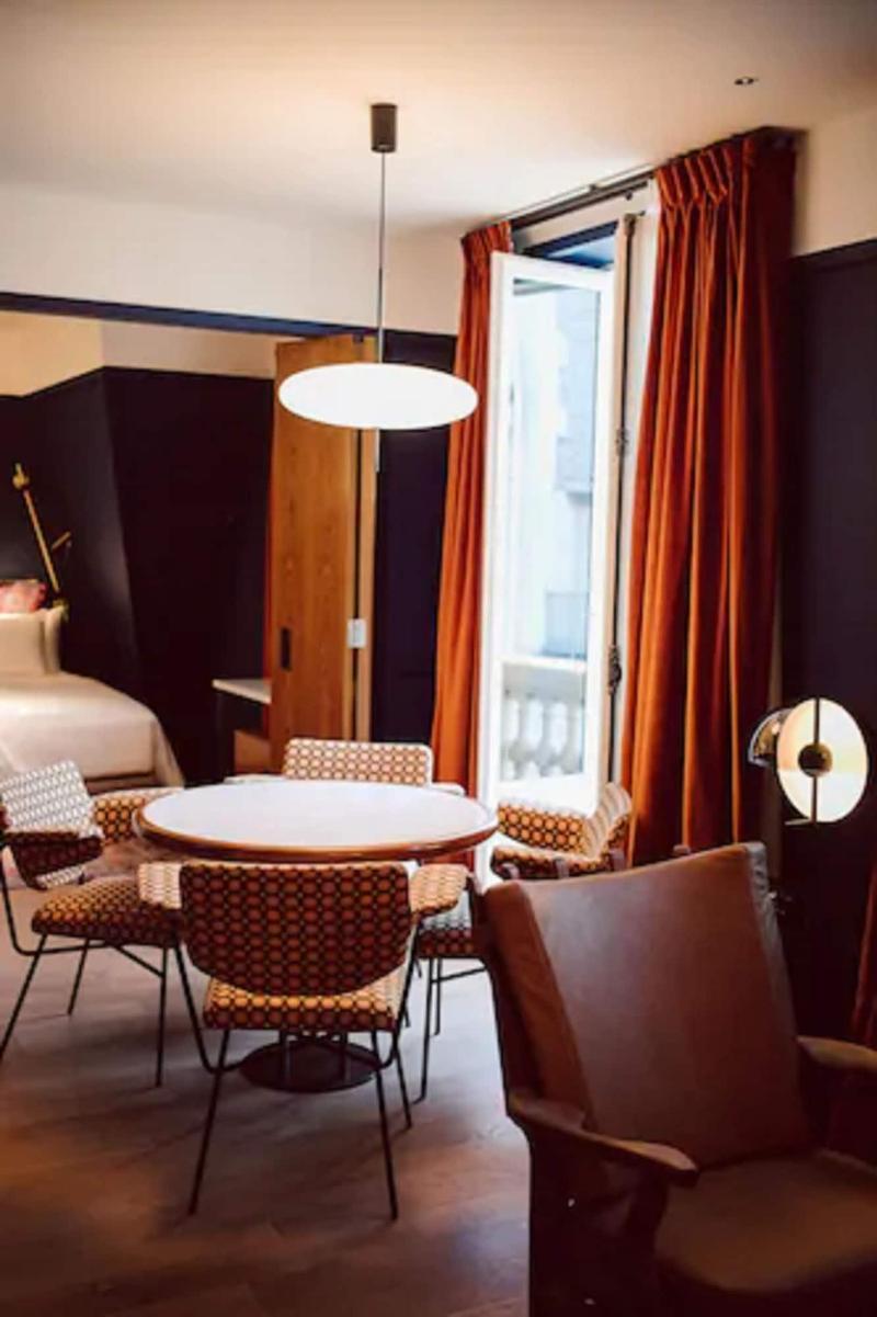 Hotel Le Ballu Parijs Buitenkant foto
