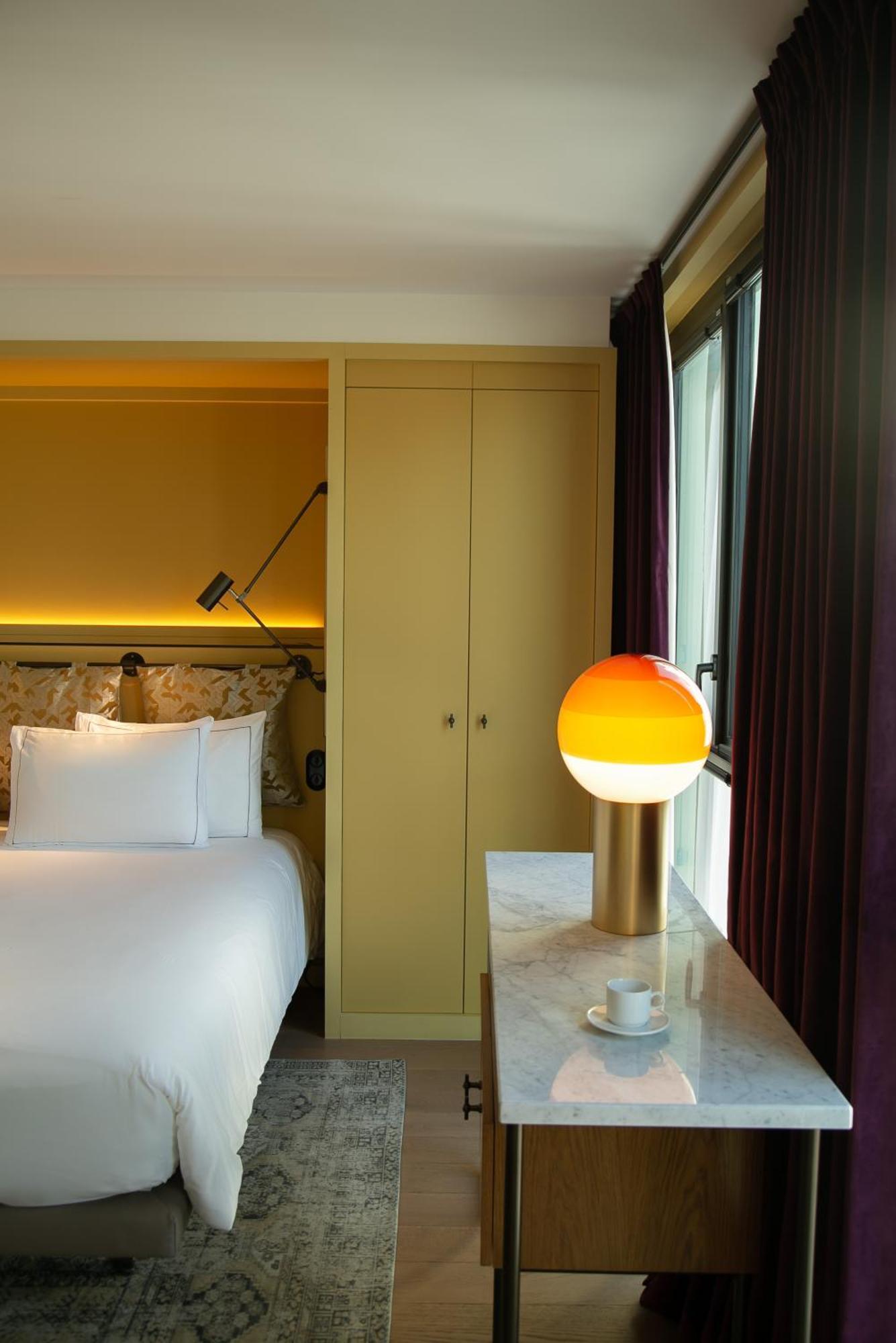 Hotel Le Ballu Parijs Buitenkant foto