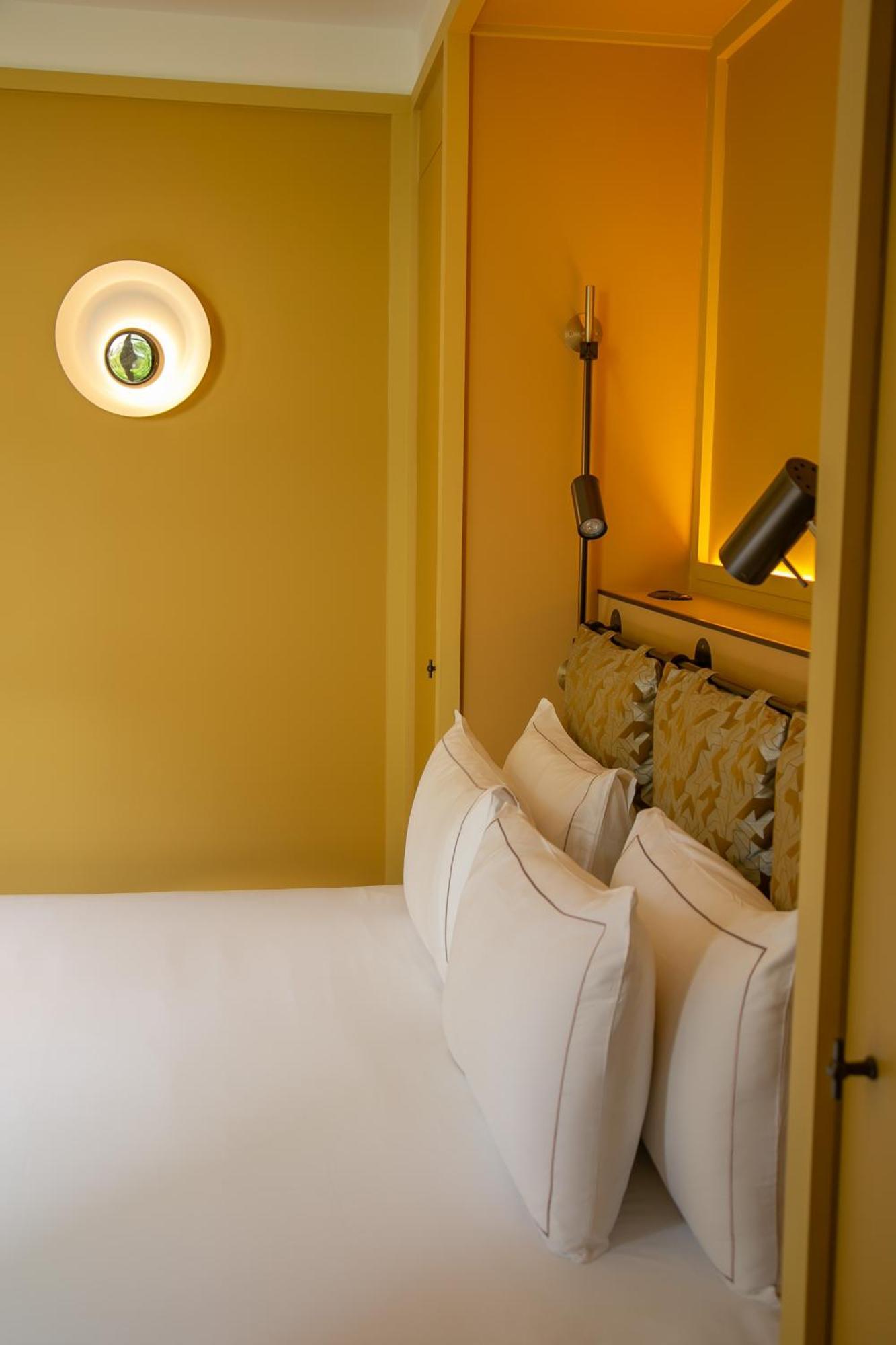 Hotel Le Ballu Parijs Buitenkant foto